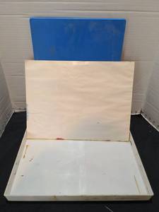lot 1461 image: Paint pallet pad and paint keeper