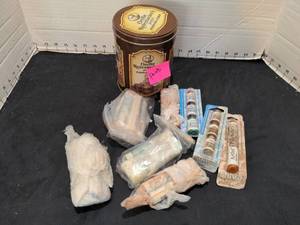 lot 1464 image: Fabric paint sticks