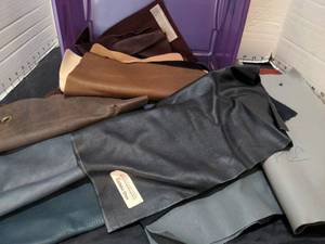 lot 1465 image: Leather scraps in tub, Walnut Hollow Heat Tool