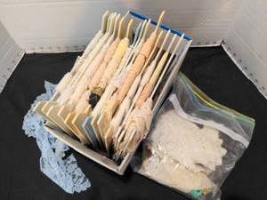 lot 1488 image: Lace assortment