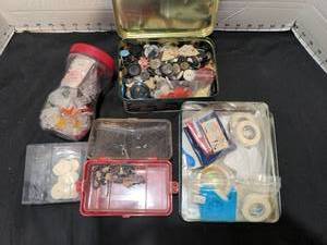 lot 1503 image: Buttons in tape office supplies and plastic buckles