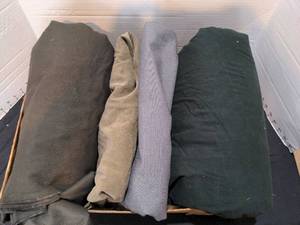lot 1531 image: Cloth remnants lot 32