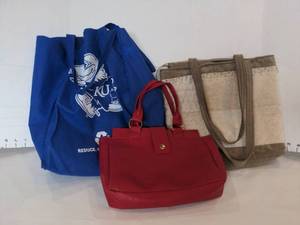 lot 1544 image: Kansas University Jayhawks Fan Bundle
