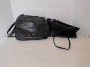 lot 1548 image: Purses lot