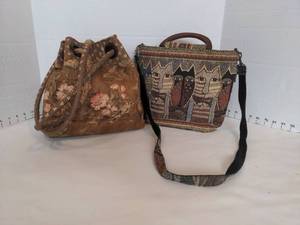 lot 1549 image: Tapestry and quilted purses