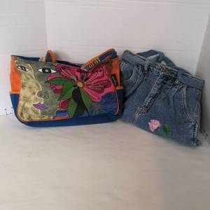 lot 1554 image: Large purses