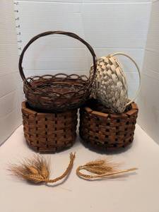 lot 1709 image: Small Baskets, Planters and Wheat art