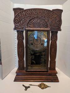 lot 1710 image: E. Ingraham Atlantic oak kitchen mantel clock late 1900s