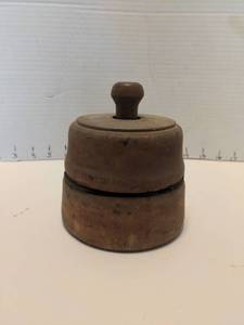lot 1715 image: Antique wooden butter mold