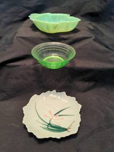 lot 1721 image: Uranium Anchor Hawking Block Optic, Fire-King jadeite, Japanese plate