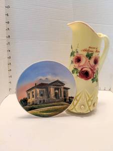 lot 1723 image: Abilene Kansas Library Souvenir Set