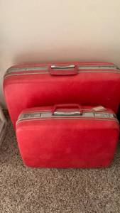 lot 1817 image: Samsonite hard sided luggage 25 x 20 and smaller