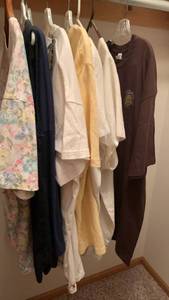 lot 1900 image: Ladies shirts 3X