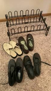 lot 1912 image: Ladies shoes and shoe rack 12-13