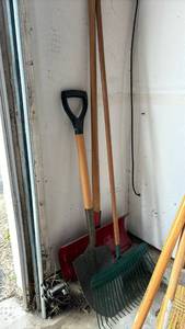 lot 2000 image: Two shovels and a rake