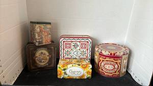 lot 2017 image: Box of tins