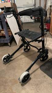 lot 2100 image: Rolling Walker with Seat