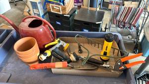 lot 2204 image: Gardening supplies