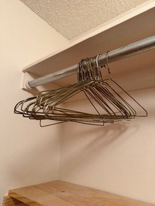 lot 1906 image: Hangers