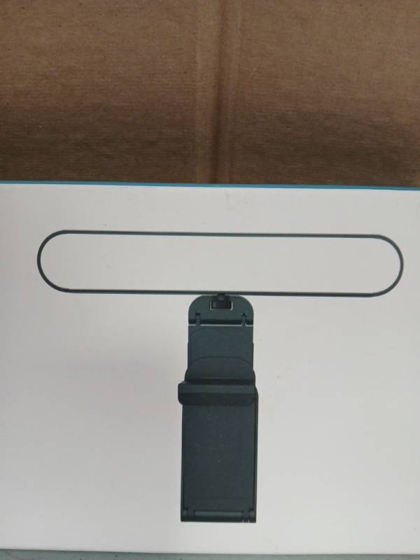lot 25907 image: InnoGear F-663 Video Conference Light