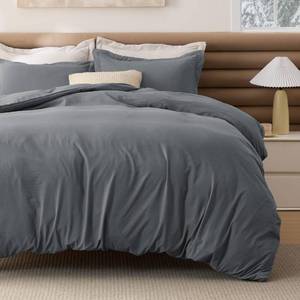 lot 63134 image: Bedsure Removable Cover with Comforter Duvet Insert Queen - 4 Pieces Dark Gray Prewashed Soft Bedding Set for All Seasons Use, Includes 1 Duvet Cover, 1 Comforter, 2 Pillow Shams - Retail $54