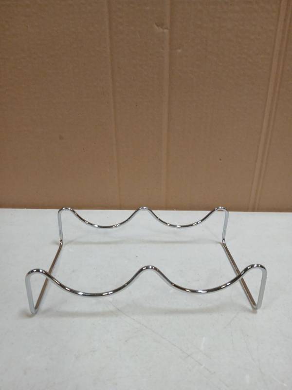 lot 20782 image: Countertop Wine Rack 2 Bottle Metal Rack