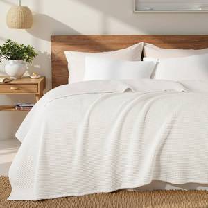 lot 16413 image: Exclusivo Mezcla 100% Cotton Waffle Weave Blanket Queen Size, Soft, Lightweight and Breathable Muslin Gauze Blanket for Bed, All Season, 90x90, Cream - Retail $30