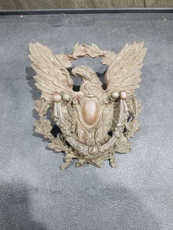 lot 3328 image: American Eagle Door Knocker Gold colorl Original Home Decor Antique Cast Iron