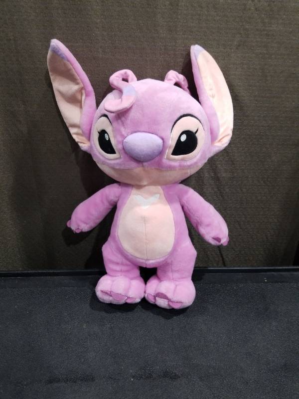 lot 3426 image: Disney Lilo & Stitch Angel Plush Toy