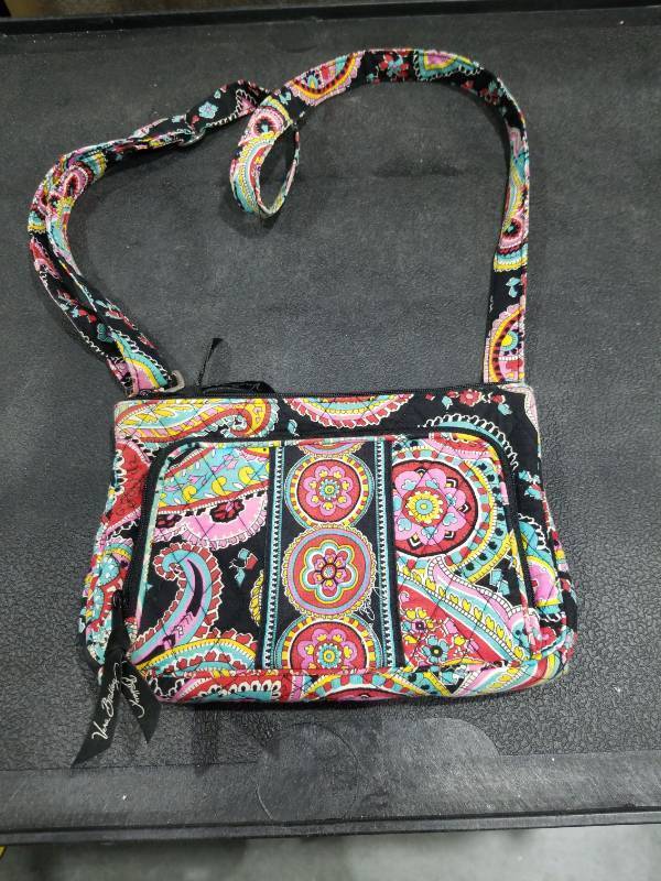 lot 3156 image: Vera Bradley Bandana Swirl Print Shoulder Bag