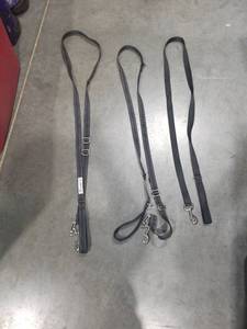 lot 4158 image: LOT OF 3 DOG LEASHES