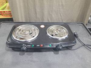 lot 4166 image: Double Burner Electric Hot Plate