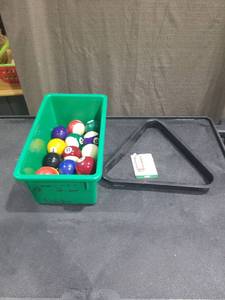 lot 4196 image: Complete Pool Ball Set with Triangle Rack and 6-Piece Pool Cue Tips Pack