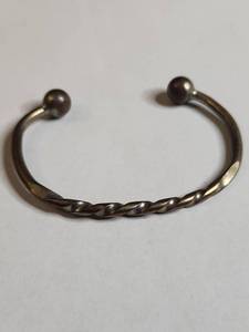 Twisted Metal Arm Band with Ball Ends