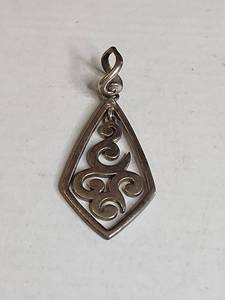 lot 1002 image: Silpada .925 Sterling Silver Scroll Design Pendant 9.6g