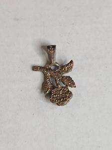lot 1012 image: Textured .925 Rose with Leaf Pendant 2.5g