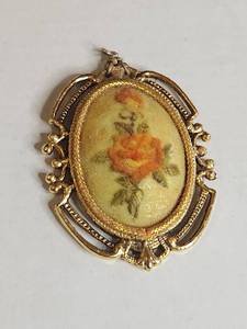 lot 1014 image: Frosted Rose Pendant in Gold-Tone Frame