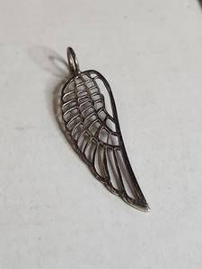 lot 1017 image: Silpada .925 Sterling Silver Angel Wing Pendant 2.7g