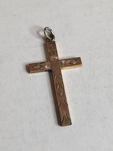 lot 1021 image: 12K Gold Filled Etched Cross Pendant