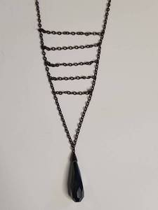 lot 1150 image: Silpada Black Crystal Ladder Chain Necklace .925 11.61g
