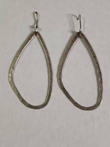 lot 1201 image: Sterling Silver Silpada Hammered Teardrop Earrings .925 5g