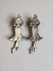 lot 1222 image: Vintage Silver Tone Ballet Dancer Earrings