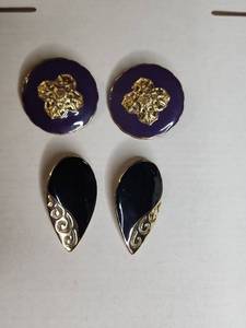 lot 1226 image: Black and Gold Purple And Gold Enamel Earring Set