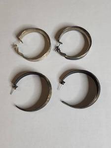lot 1234 image: Silver Tone Wide Hoop Earrings