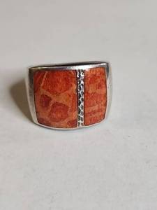 lot 1318 image: Silpada .925 Sterling Silver Coral Inlay Ring 12.8g