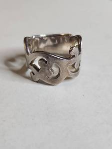 lot 1328 image: Silpada .925 Sterling Silver Open Work Cutout Band Ring 10g