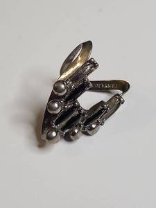 lot 1354 image: Empire Sterling Silver Art Deco Ring
