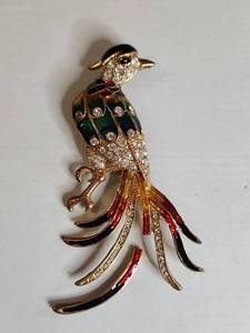 lot 1511 image: Decorative Peacock Brooch with Rhinestones - Needs repair