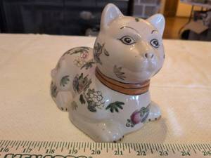 lot 15 image: Chinese Porcelain Cat Figurine with Floral Design