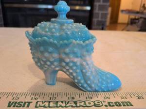 lot 25 image: Fenton Blue Opalescent Hobnail Glass Shoe